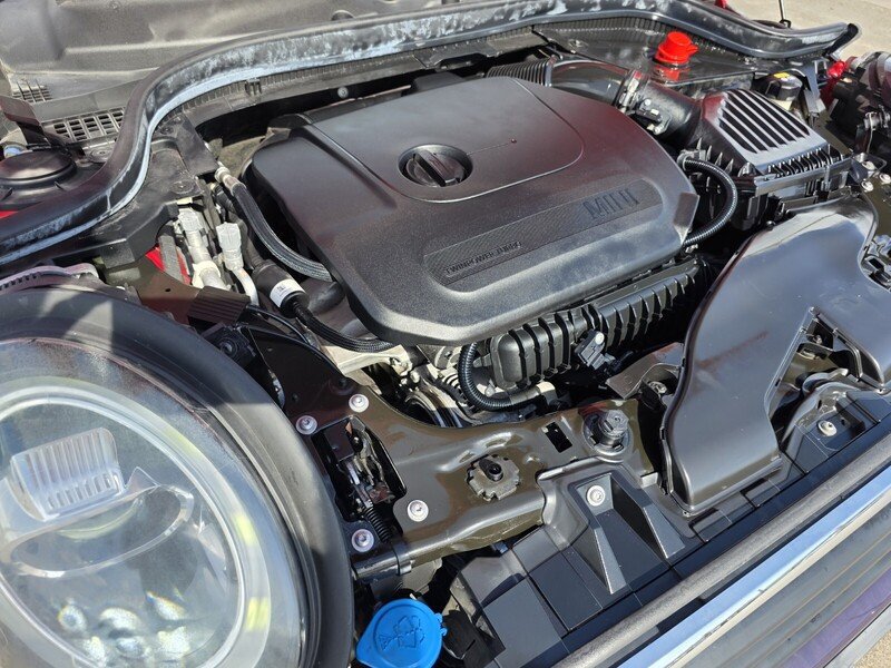 Used 2020 MINI Cooper 4-Door Hardtop FWD image 19