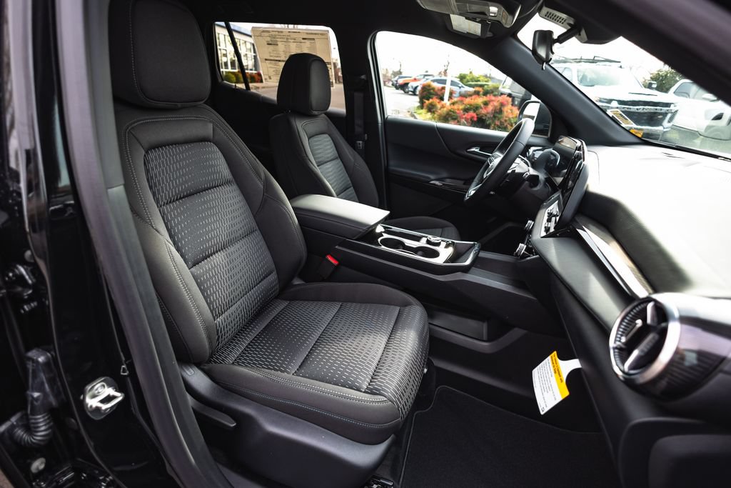 New 2026 Chevrolet Equinox LT w/ LPO, Floor Liner Package AWD/4WD image 21