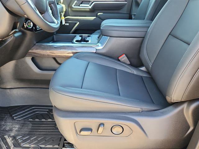 New 2026 Chevrolet Silverado 2500 LTZ w/ LTZ Premium Package image 8