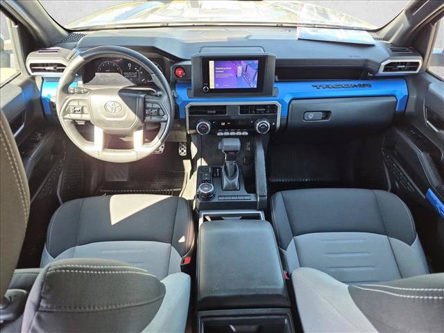 Used 2025 Toyota Tacoma TRD Sport AWD/4WD image 18