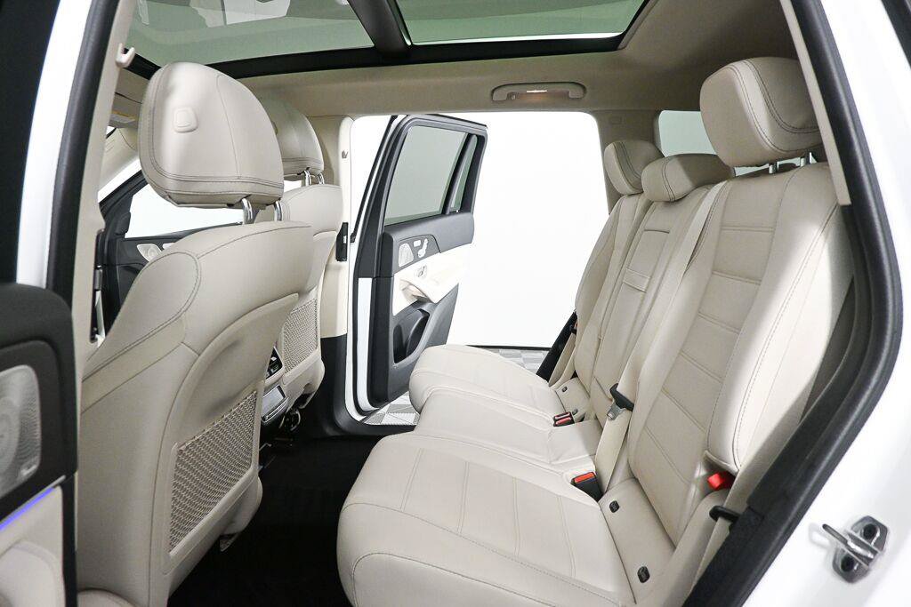 Certified 2024 Mercedes-Benz GLS 450 4MATIC image 19