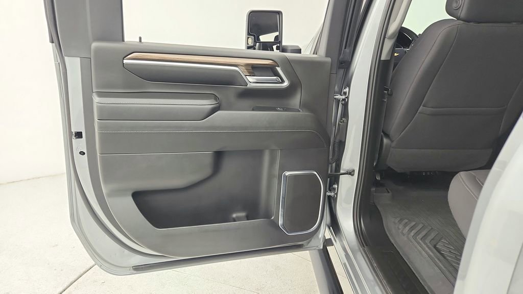 Used 2024 Chevrolet Silverado 2500 LT w/ Texas Edition AWD/4WD image 30