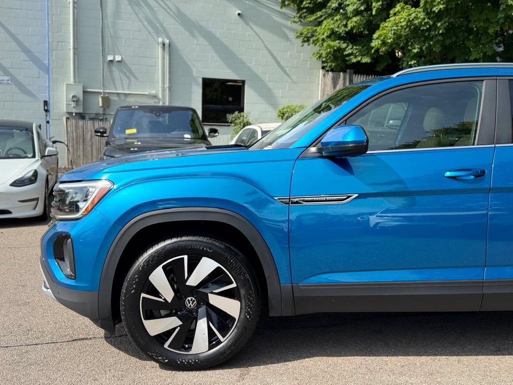 Used 2024 Volkswagen Atlas Cross Sport SE w/ Panoramic Sunroof Package AWD/4WD image 10