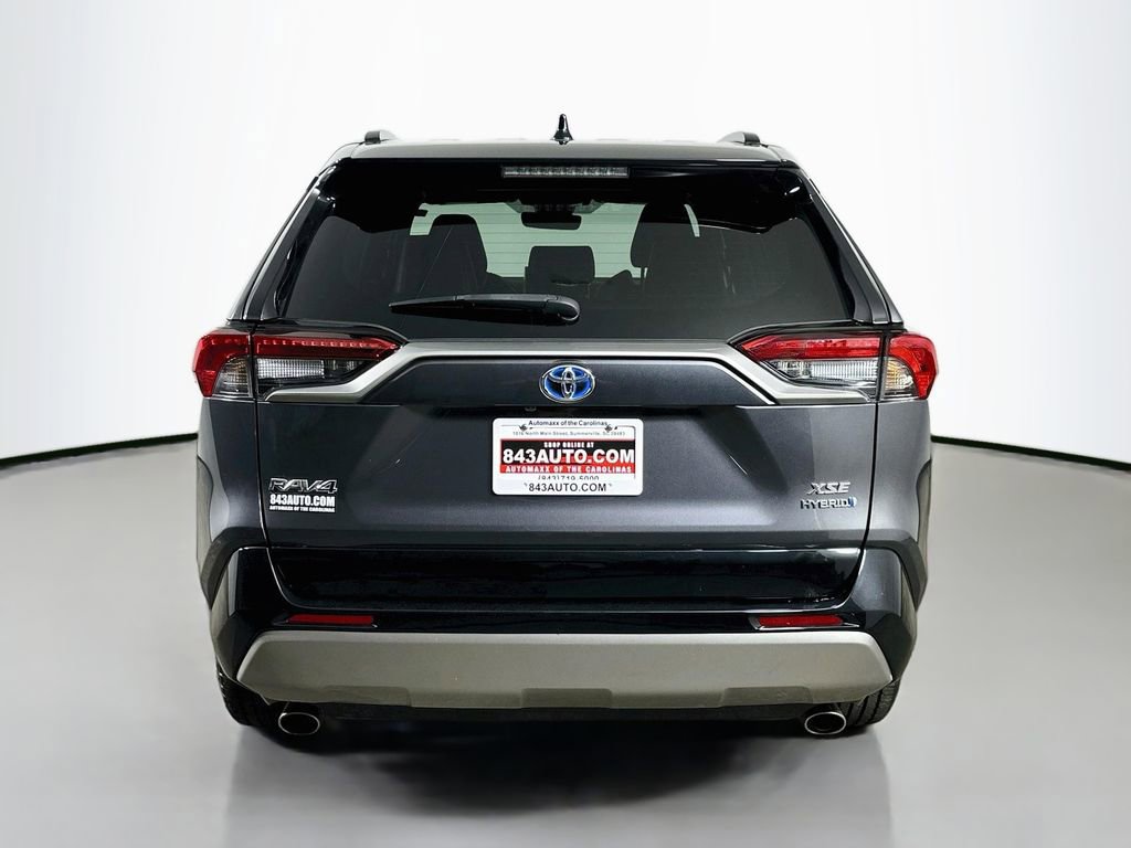 Used 2022 Toyota RAV4 XSE AWD/4WD image 6