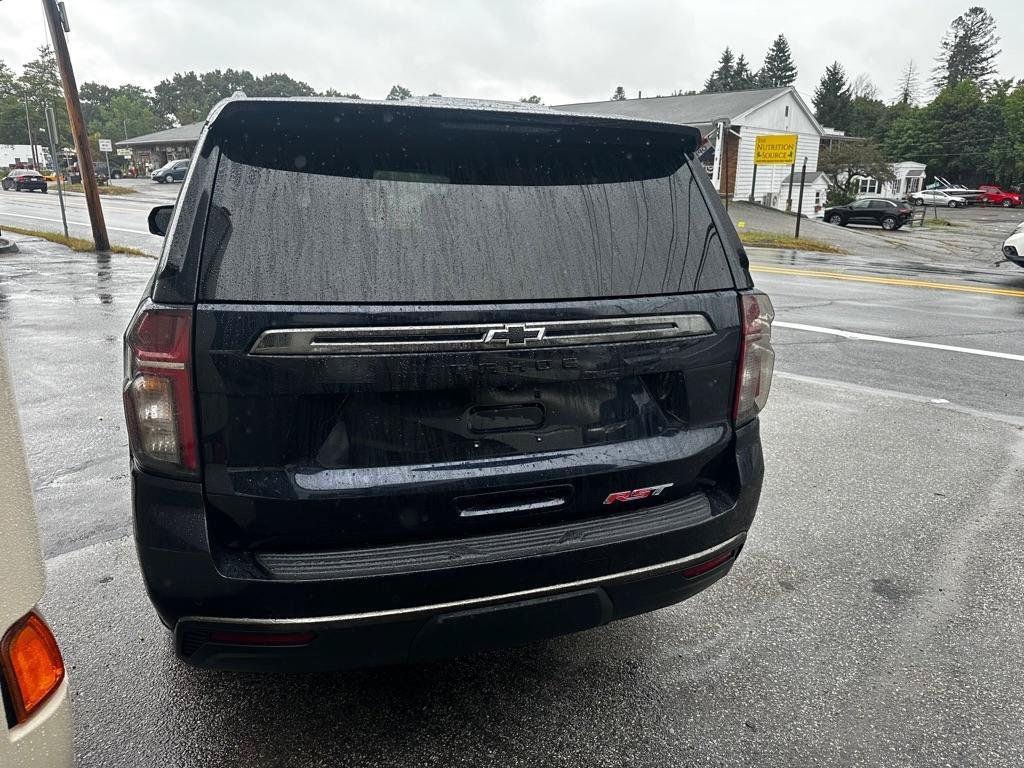 Used 2021 Chevrolet Tahoe RST w/ Luxury Package AWD/4WD image 3