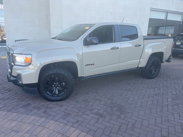 Used 2022 GMC Canyon AT4 image 1