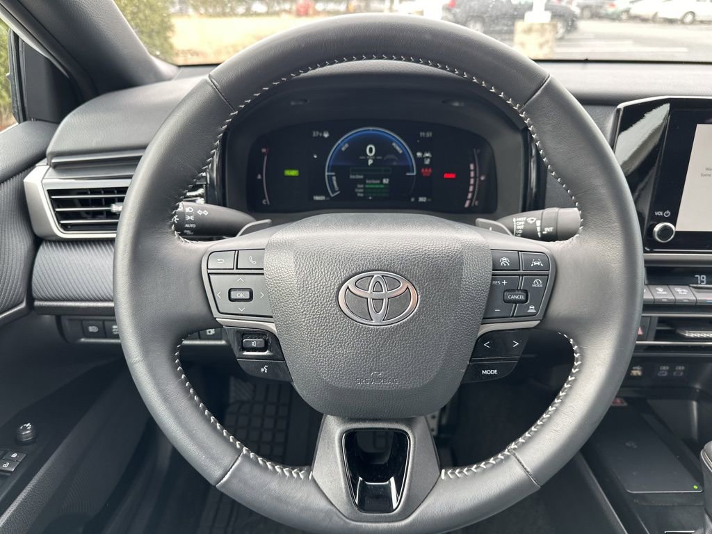 Certified 2025 Toyota Camry SE image 12