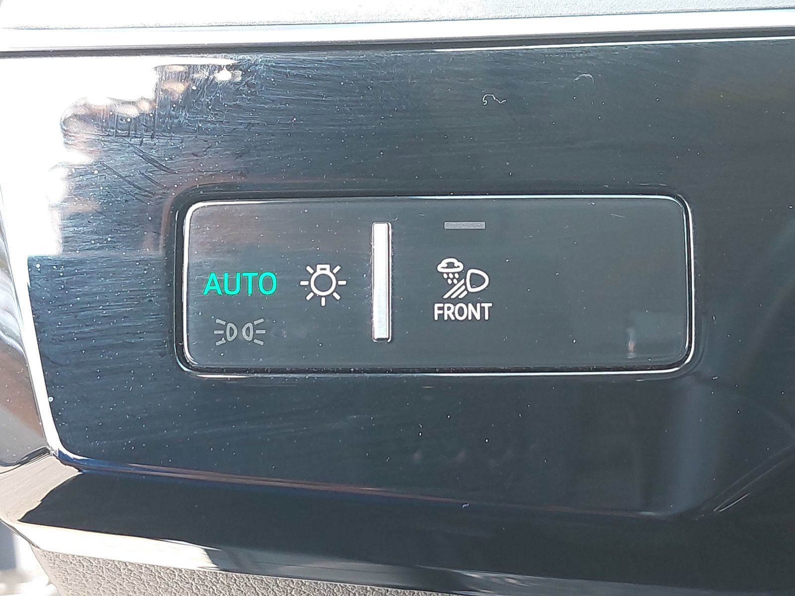 Used 2024 Audi Q8 e-tron Premium Plus w/ Premium Plus Package AWD/4WD image 29