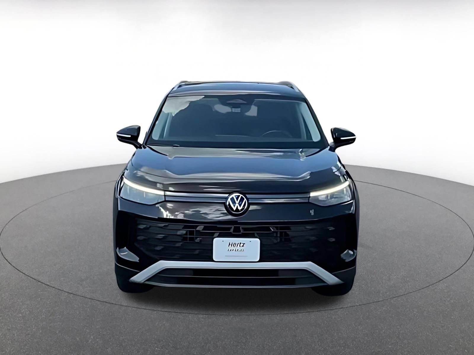 Used 2026 Volkswagen Tiguan SE AWD/4WD image 12