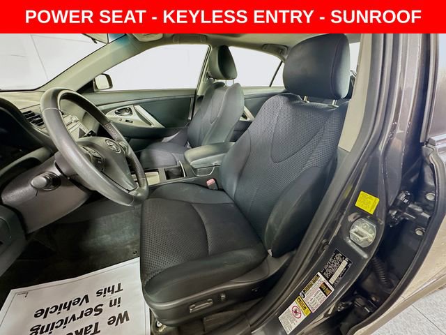 Used 2011 Toyota Camry SE image 20