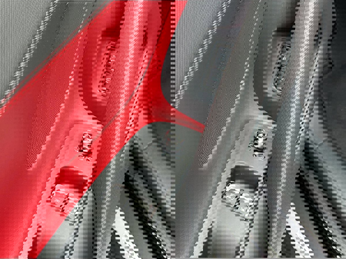 Used 2015 Audi R8 V8 image 18