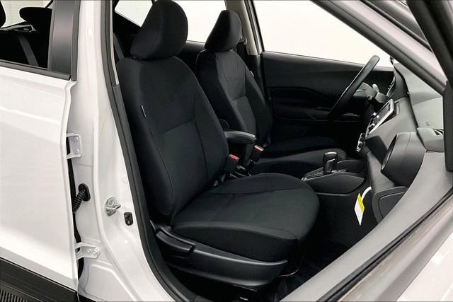 New 2025 Nissan Kicks Play S image 34