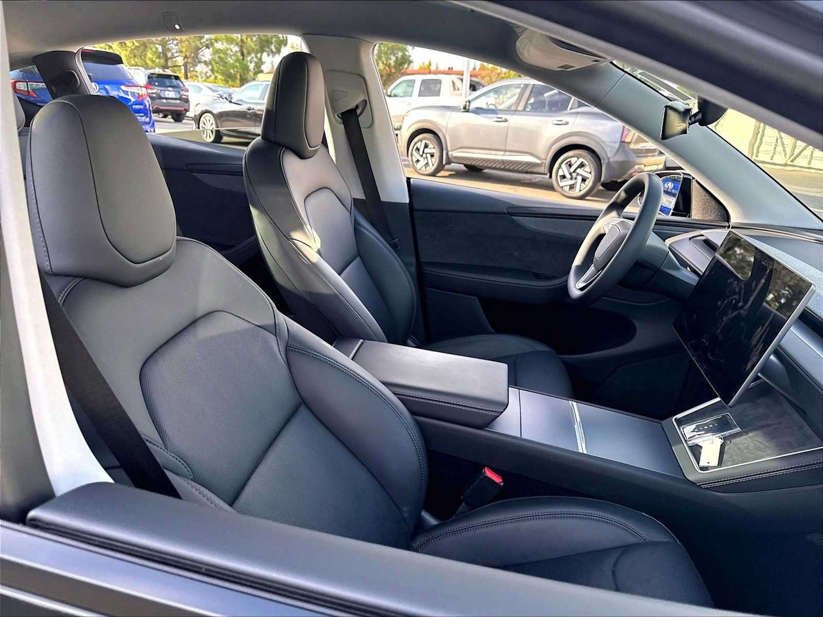 Used 2026 Tesla Model Y AWD image 10
