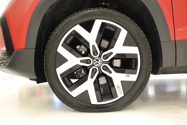 Used 2023 Volkswagen Taos SEL image 8