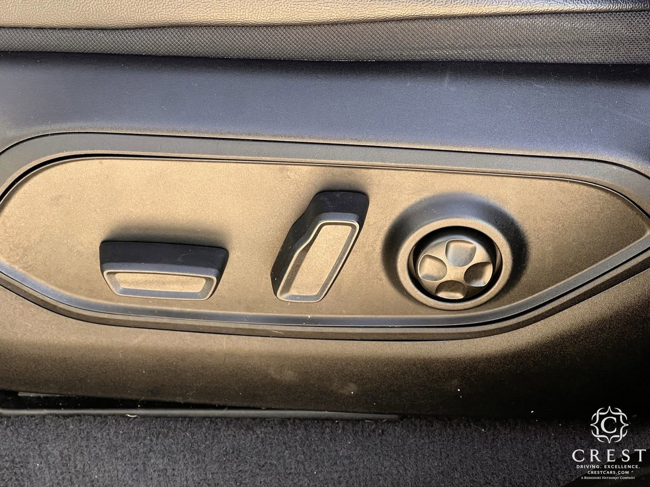 Used 2023 Jeep Grand Cherokee L Limited w/ Luxury Tech Group II image 26