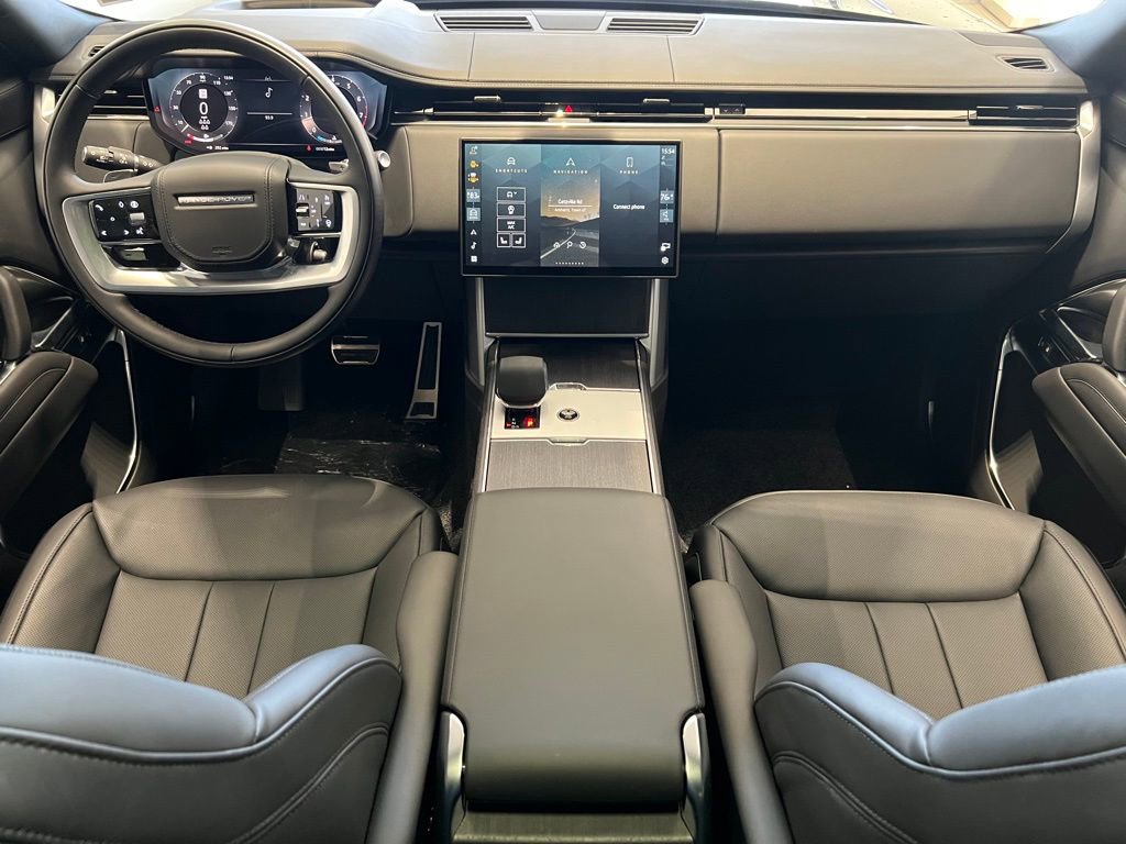 New 2025 Land Rover Range Rover Long Wheelbase SE image 23
