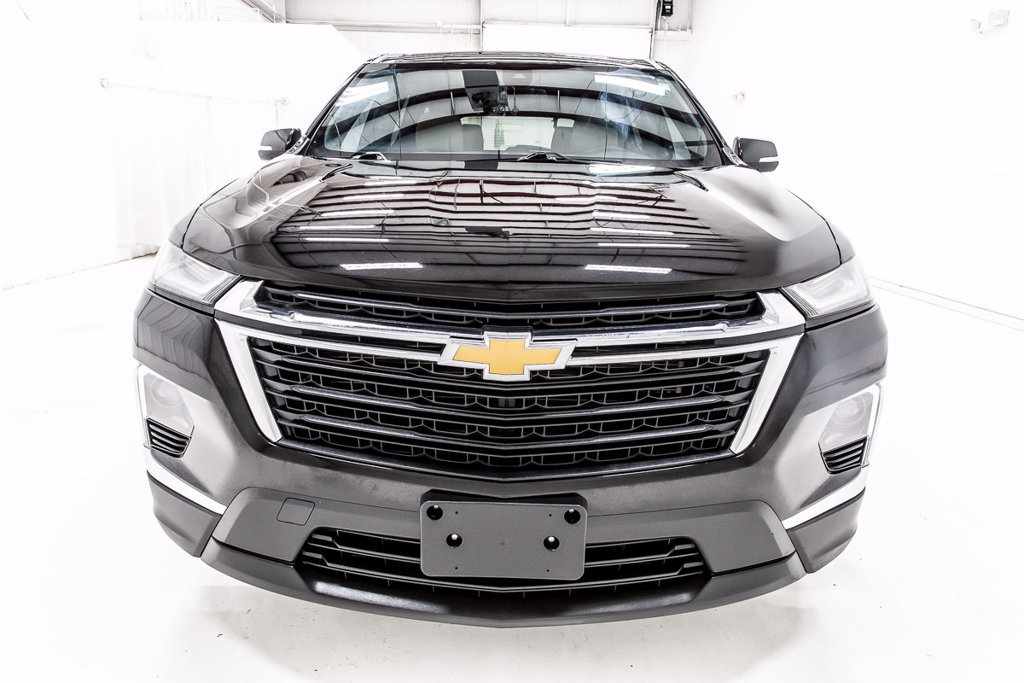 Used 2023 Chevrolet Traverse LS w/ Safety Package FWD image 10