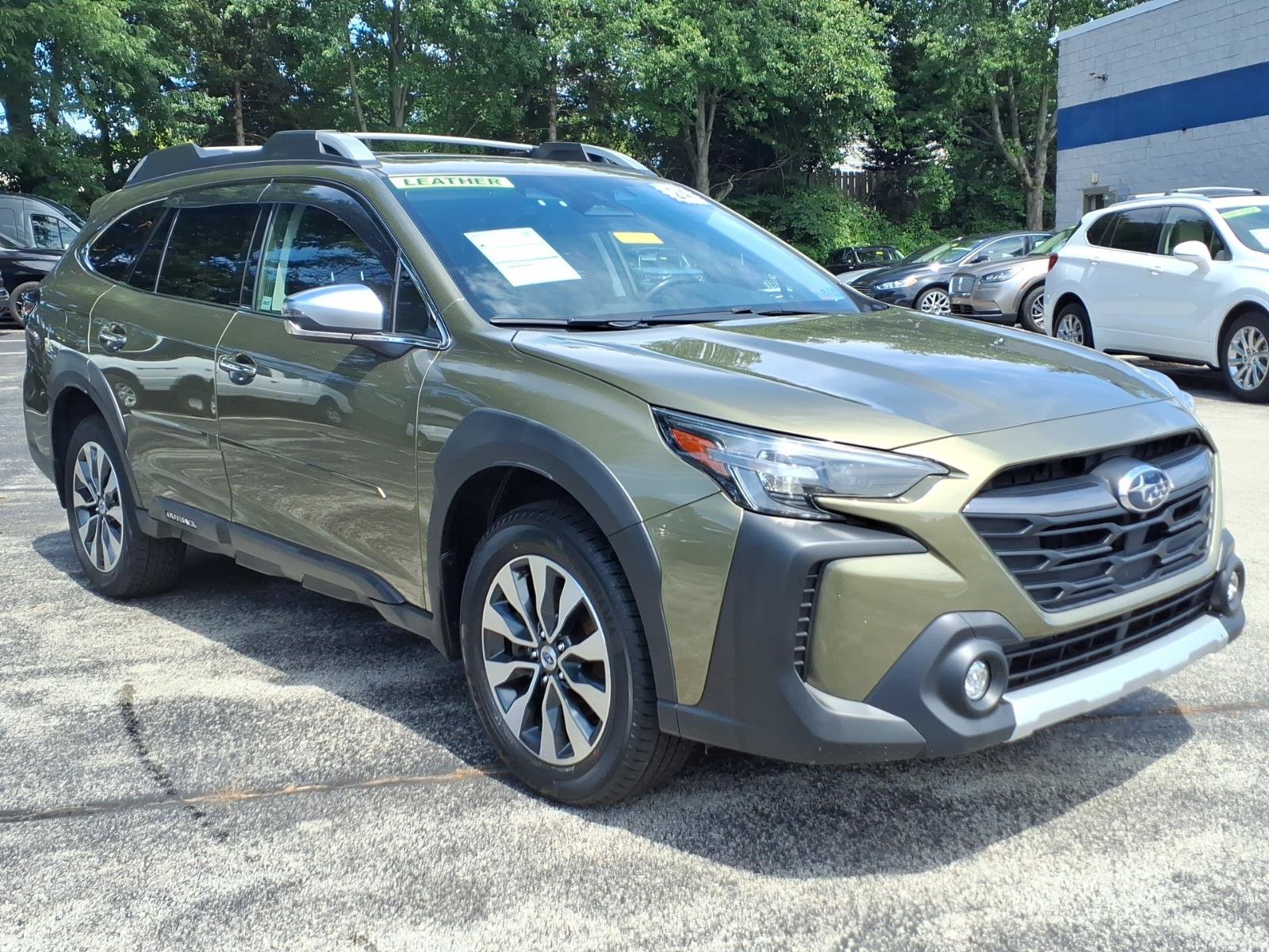Used 2024 Subaru Outback Touring XT AWD/4WD image 1