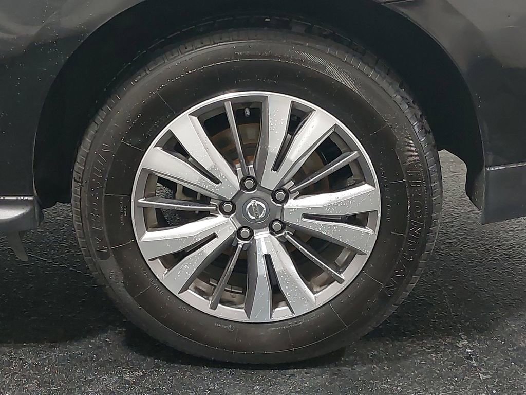 Used 2020 Nissan Pathfinder SV image 34