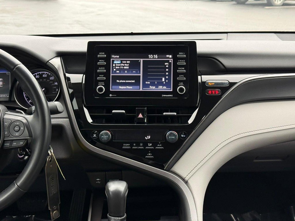 Certified 2022 Toyota Camry SE image 14
