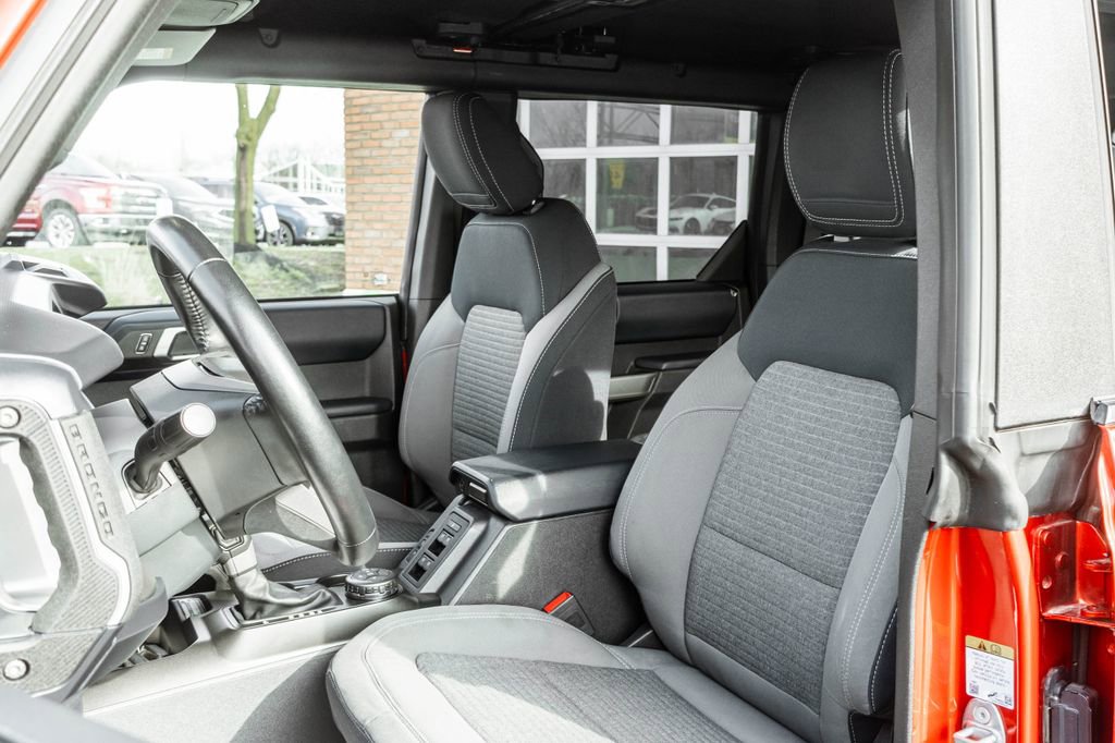 Used 2023 Ford Bronco Outer Banks image 7