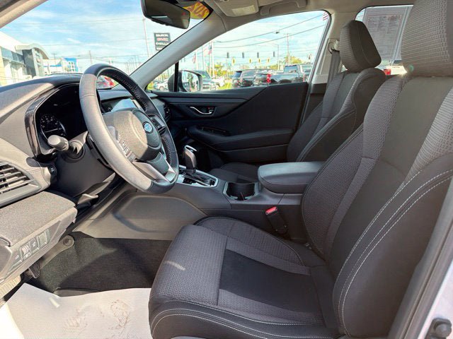 Used 2024 Subaru Outback Premium AWD/4WD image 12