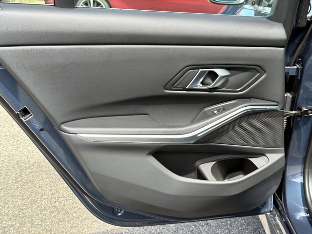 Used 2025 BMW 330i 330i image 11