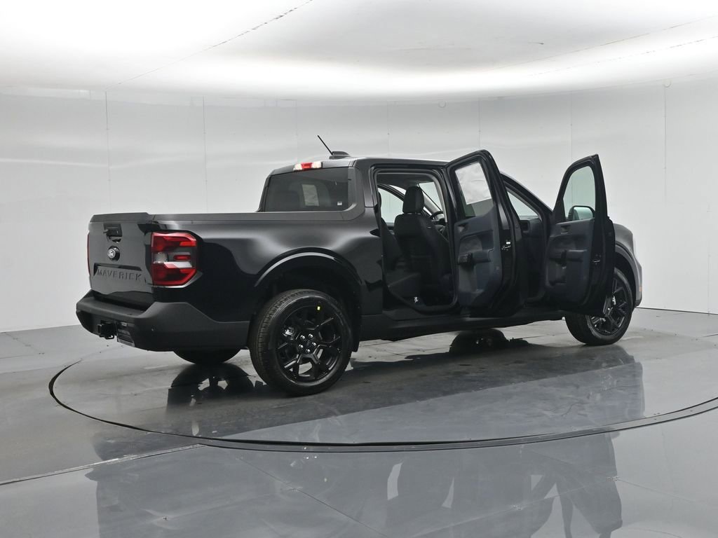 New 2026 Ford Maverick Lariat w/ Black Appearance Package image 5