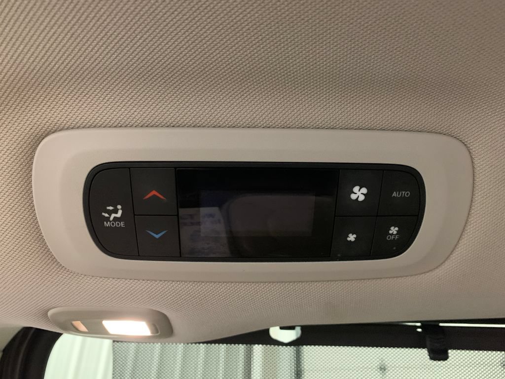 Used 2021 Chrysler Pacifica Limited w/ Premium & Safety Sphere Group AWD/4WD image 22