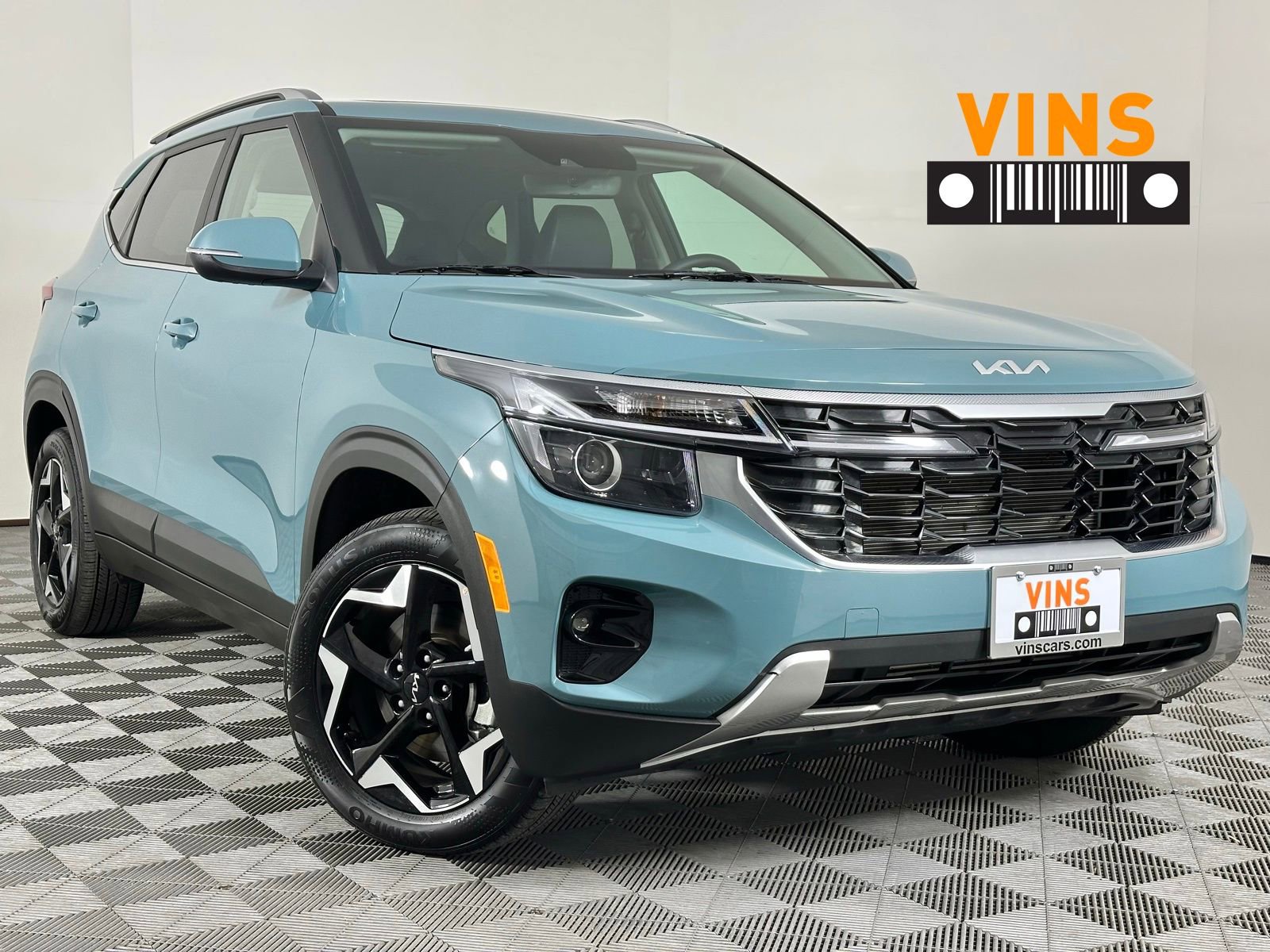 Used 2025 Kia Seltos EX w/ EX Sunroof Package