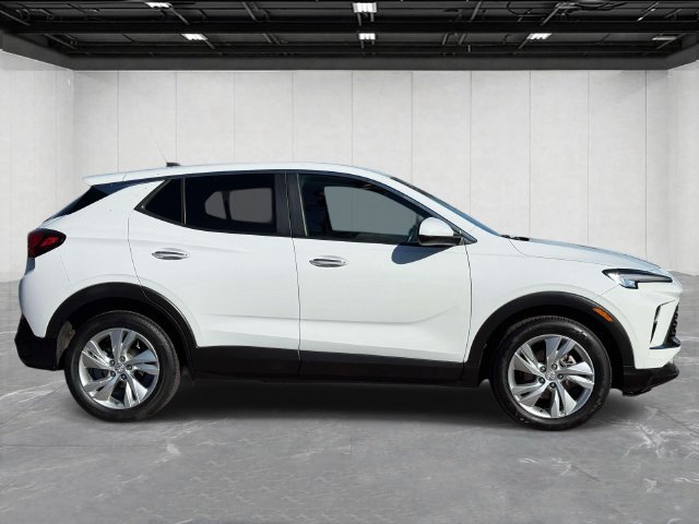 Used 2024 Buick Encore GX Preferred FWD image 4