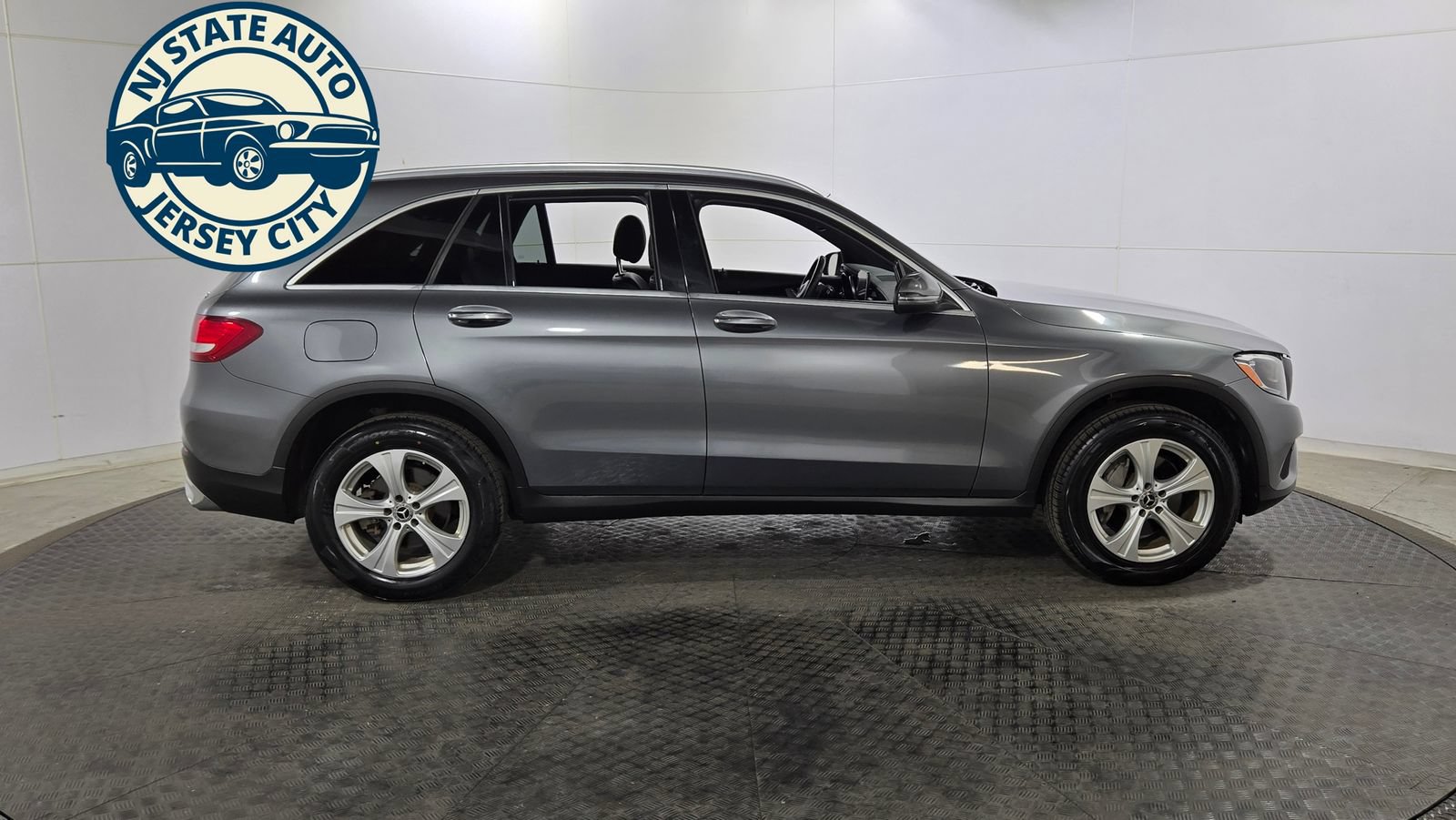 Used 2018 Mercedes-Benz GLC 300 4MATIC image 8