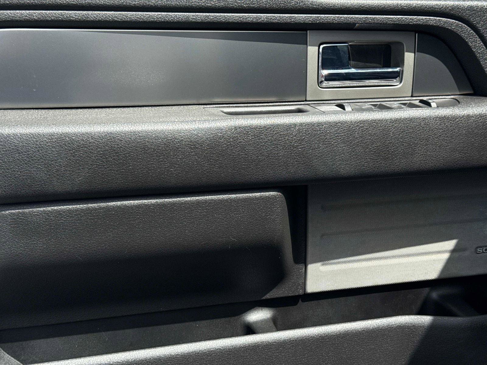 Used 2014 Ford F150 Raptor w/ Equipment Group 801A Luxury AWD/4WD image 16