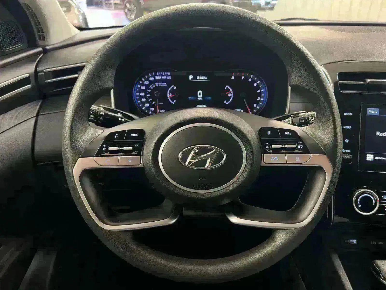 Used 2022 Hyundai Tucson SEL image 6
