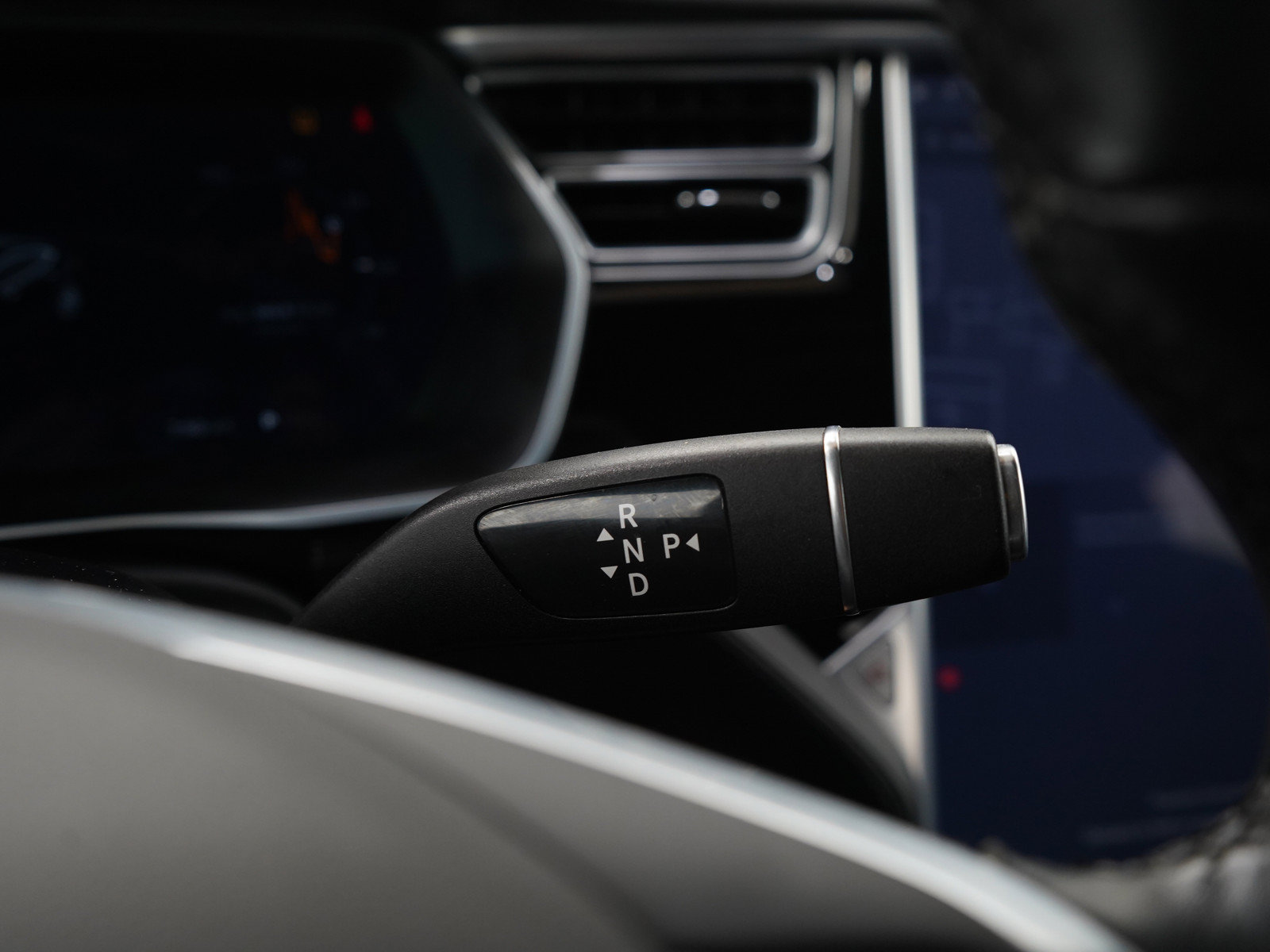 Used 2018 Tesla Model S 100D AWD/4WD image 25
