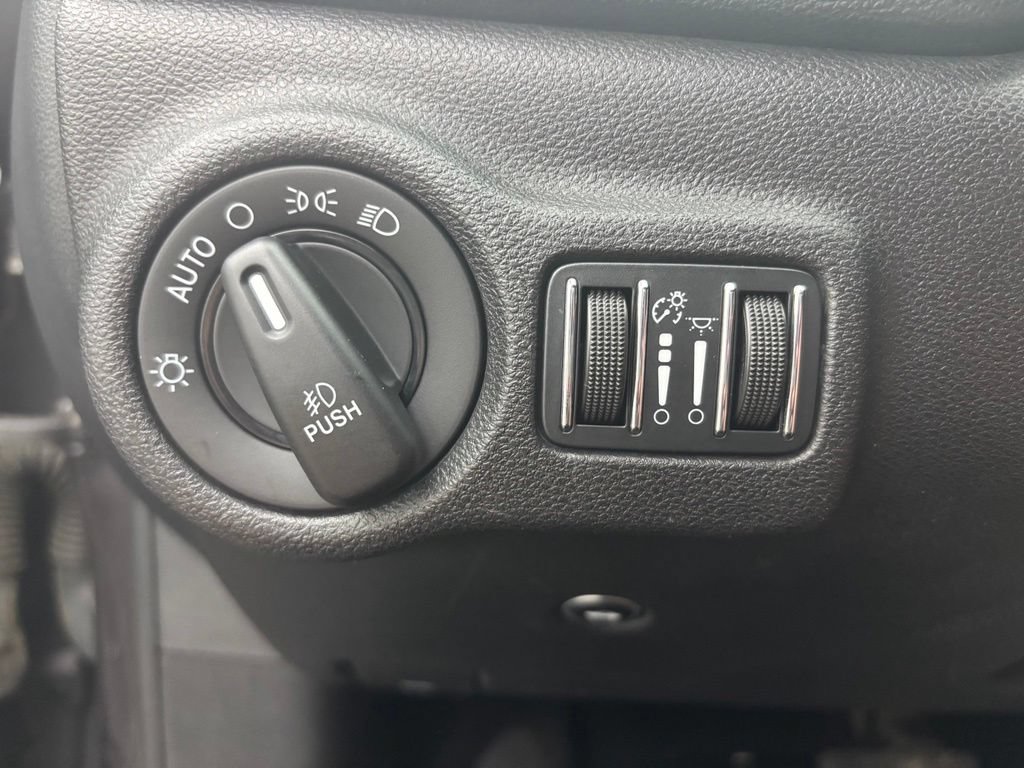 Used 2016 Dodge Dart SXT w/ Rallye Appearance Group FWD image 26