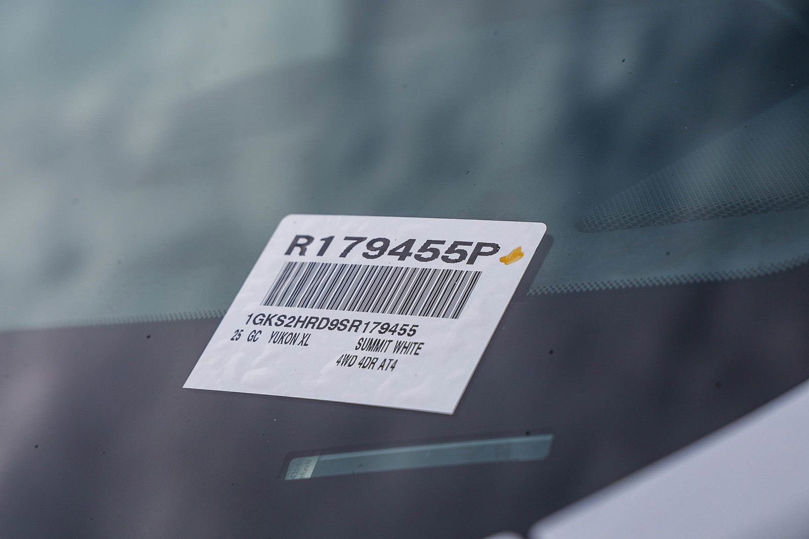 Used 2025 GMC Yukon XL AT4 image 28