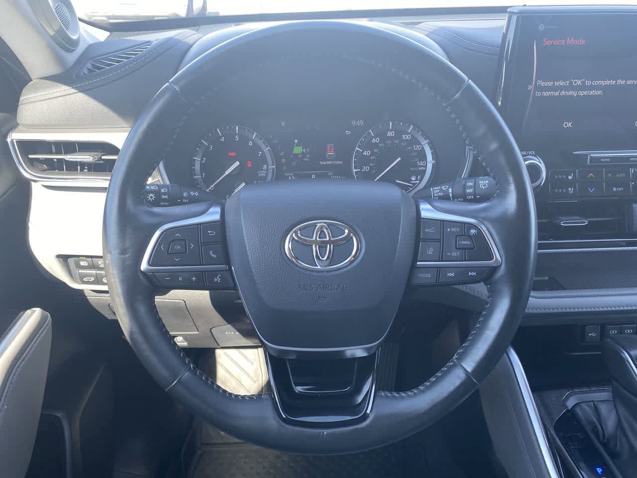 Used 2021 Toyota Highlander Platinum AWD/4WD image 14