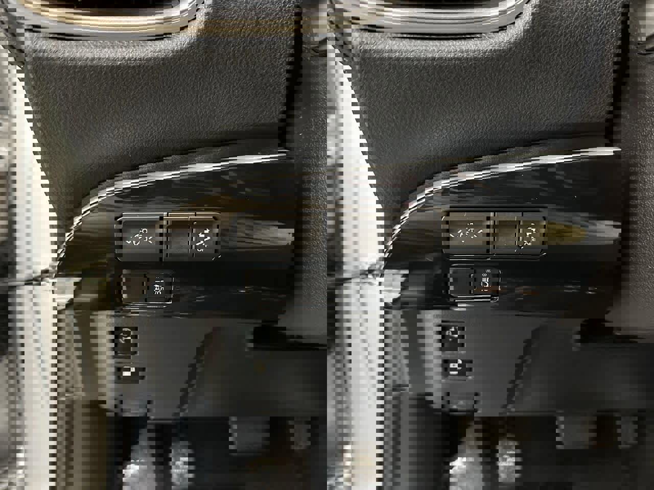 Used 2022 Toyota Prius Prime LE image 14