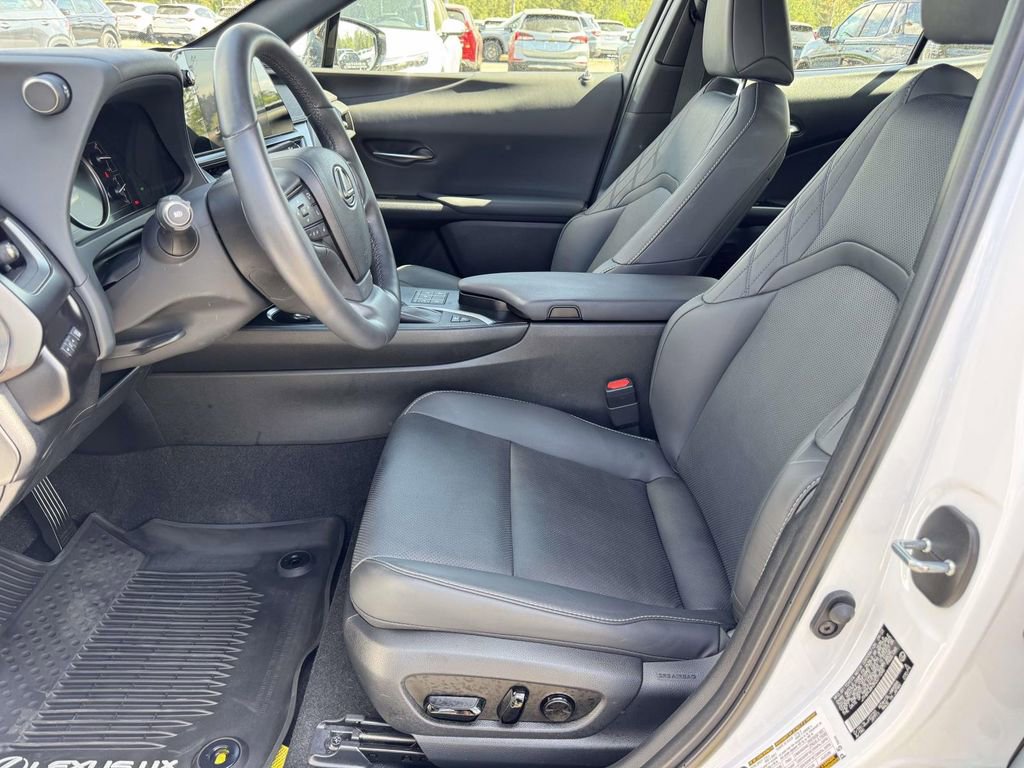 Used 2024 Lexus UX 250h F Sport image 13