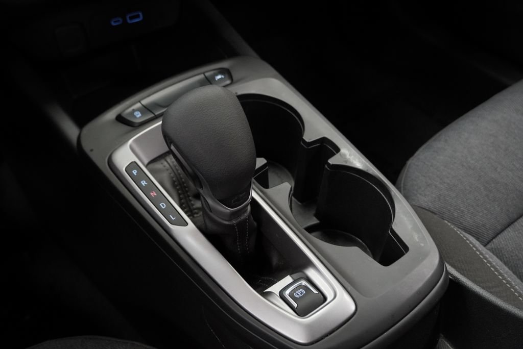 Certified 2024 Chevrolet Trax LS w/ LS Convenience Package FWD image 21