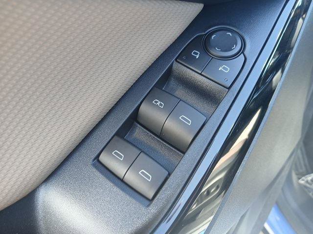 New 2026 Chevrolet Equinox ACTIV w/ Convenience Package III image 10