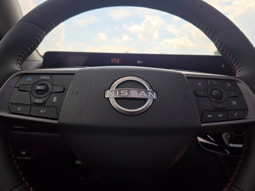 New 2026 Nissan Sentra SR w/ SR Premium Package FWD image 33
