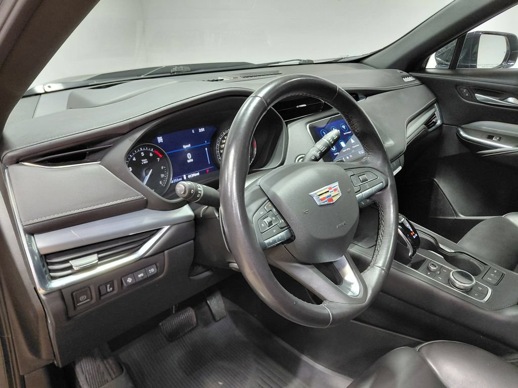 Used 2023 Cadillac XT4 Premium Luxury w/ Technology Package AWD/4WD image 27