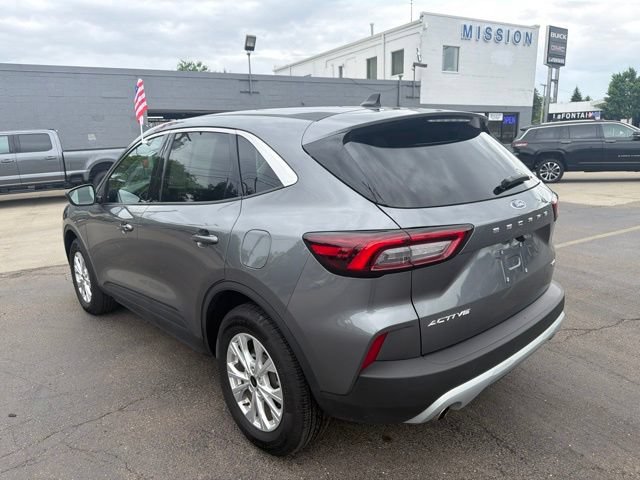Used 2024 Ford Escape Active AWD/4WD image 5