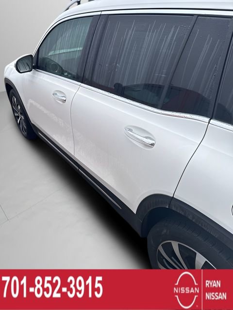Used 2023 Mercedes-Benz GLB 250 4MATIC image 14