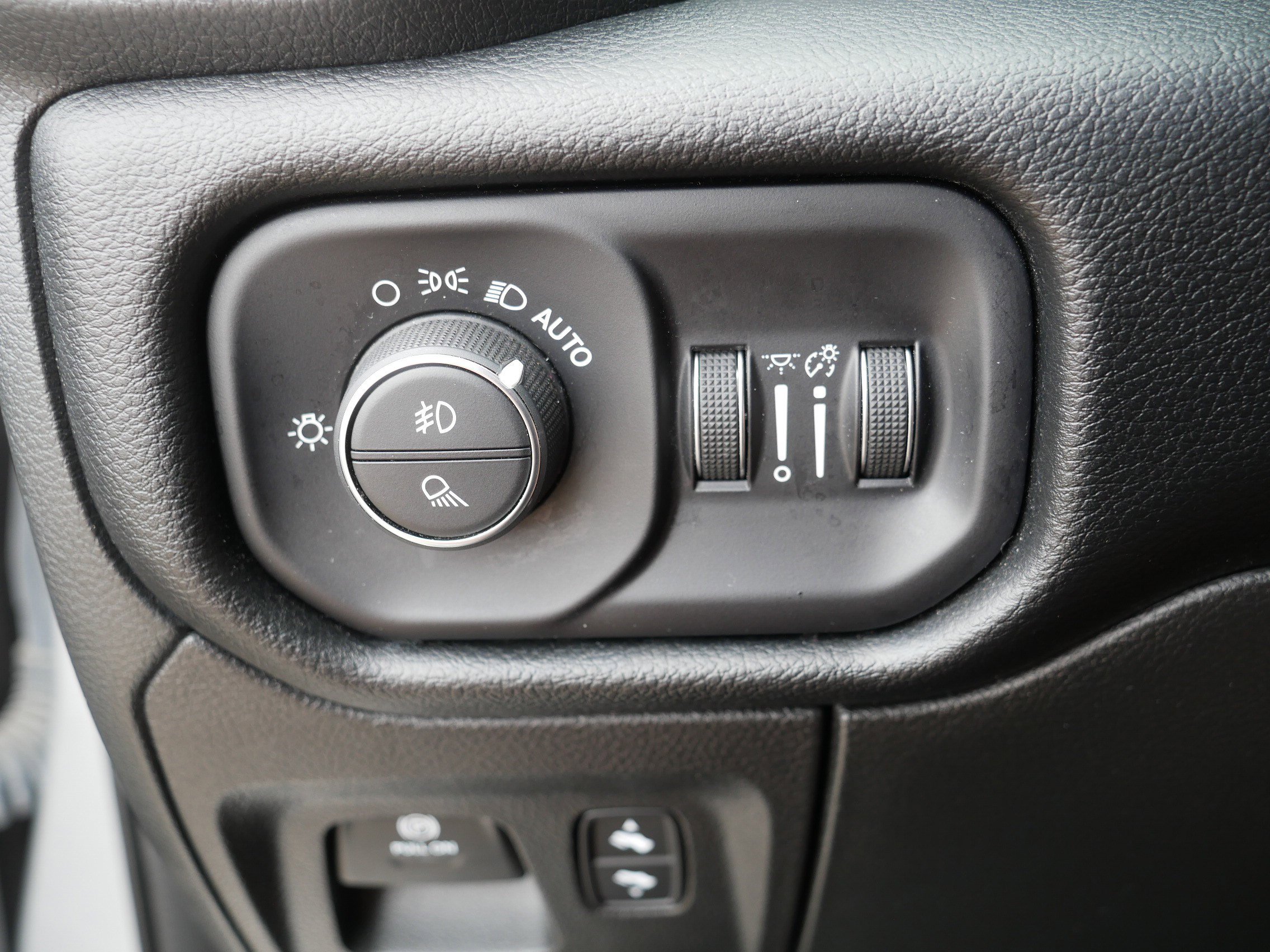 Used 2022 RAM 1500 Laramie image 26