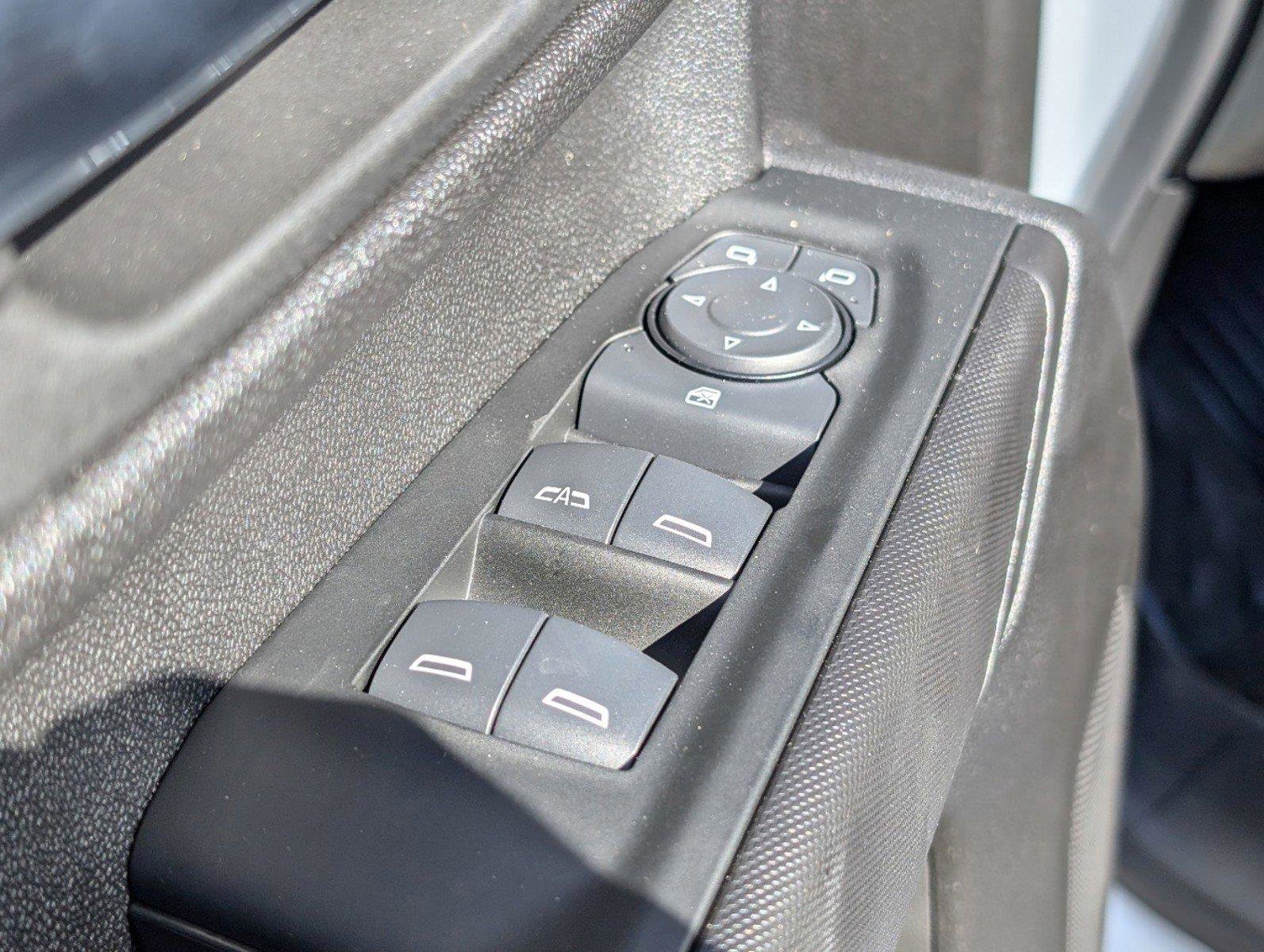 New 2025 GMC Sierra 2500 Pro w/ Convenience Package image 17