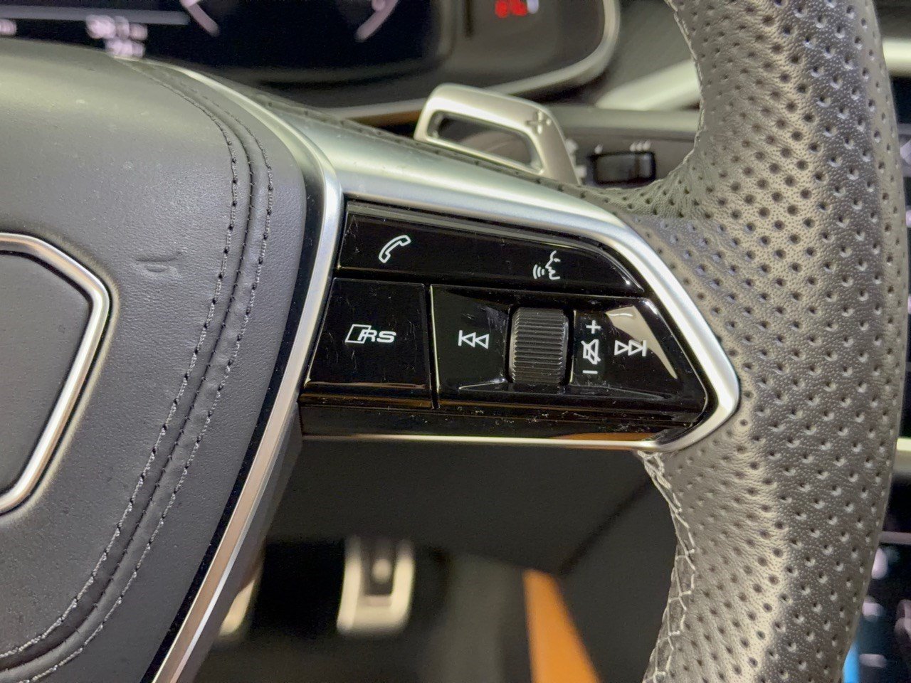 Used 2025 Audi RS 7 Performance AWD/4WD image 19