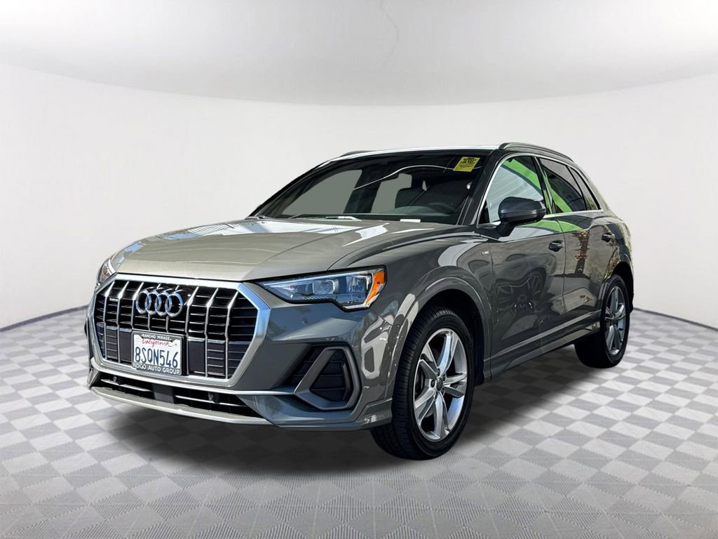 Used 2020 Audi Q3 2.0T Premium w/ Convenience Package AWD/4WD image 1
